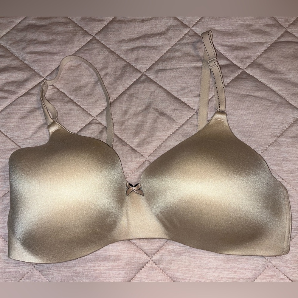 Maidenform 09454 Comfort Devotion No Wire Extra Coverage Bra In Beige/Nude - 38B